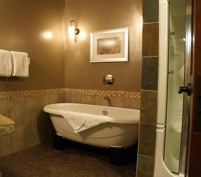 Gracie'S Place Canmore Eksteriør billede